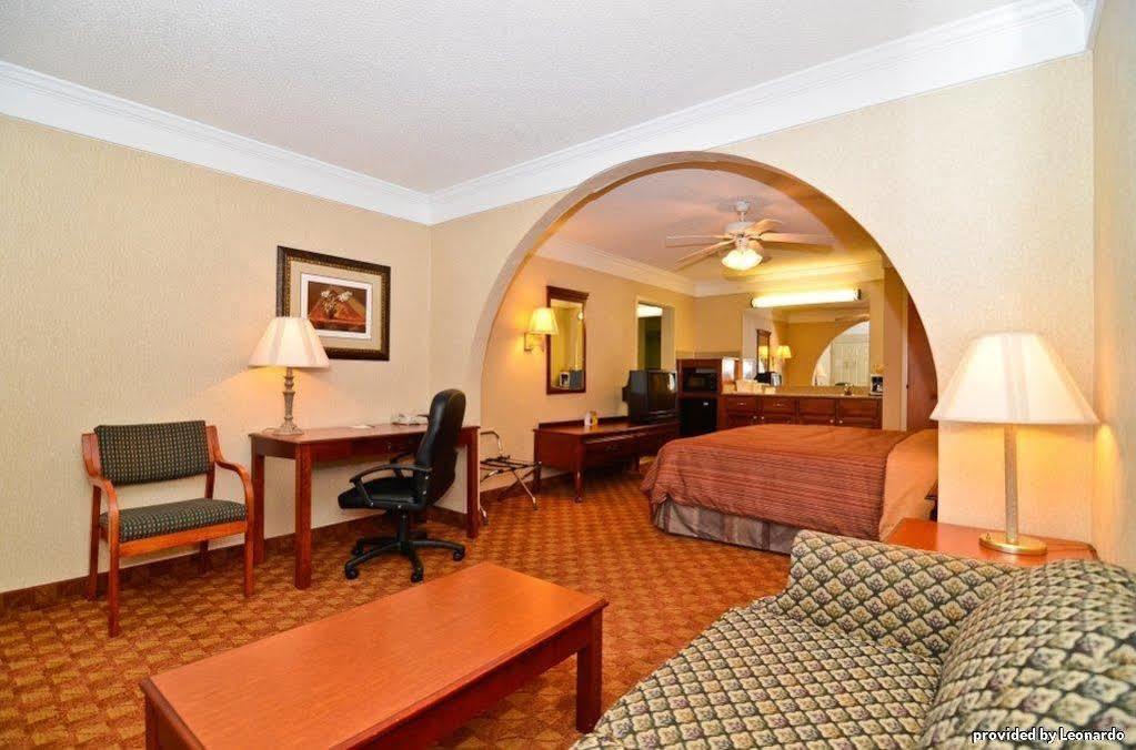 Best Western Hawkinsville Inn & Suites Экстерьер фото